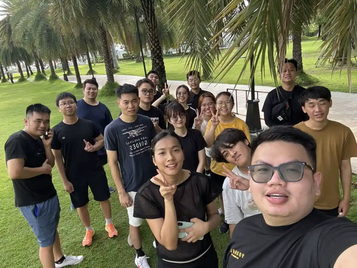 Park selfie with the team